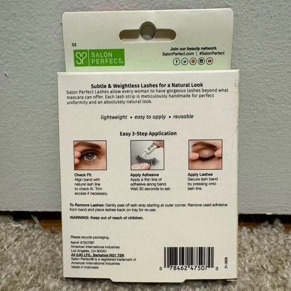 Salon Perfect Be Natural False Lashes NIB - Picture 3 of 3